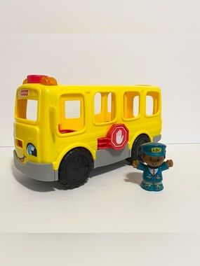 Little People School Bus + Bus Driver School Kids Fisher Price Toy